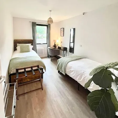 Gorgeous Flat 10 Min Walk To Stadium Free Parking London Exterior photo